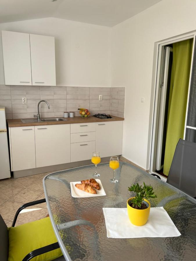 Apartments Xenia Pakostane Ngoại thất bức ảnh