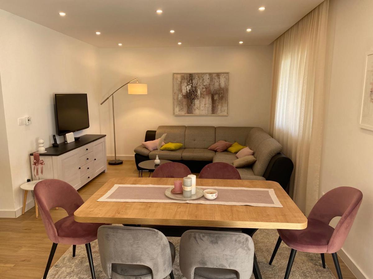 Apartments Xenia Pakostane Ngoại thất bức ảnh